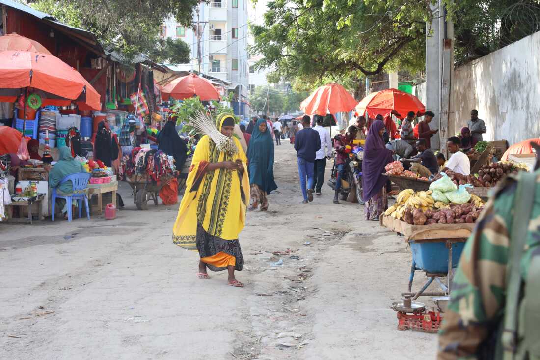 Somalis shopping in the markets and bazaars that open early in the morning on the streets of the capital Mogadishu, Somalia on Aug. 20, 2025.