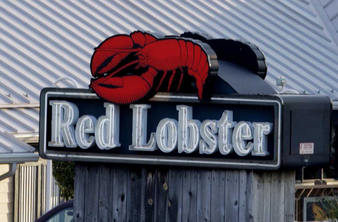 A Red Lobster restaurant is seen in Fairview Heights, Ill., in 2005.